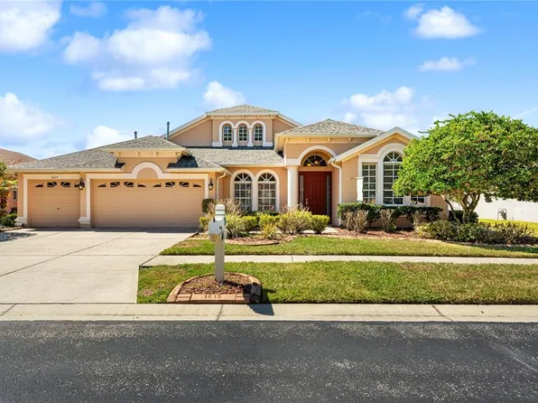 1615 Beaconsfield Dr, Zephyrhills, FL 33543