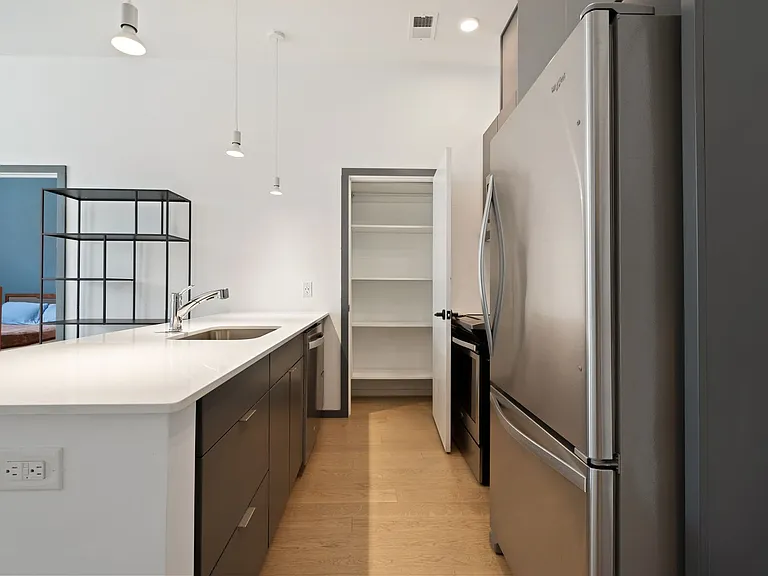 600 Duke St #14 — Photo 8
