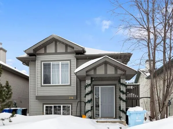 216 N Parry Cres, Wood Buffalo, AB T9K 0A4