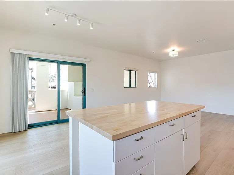 602 Anacapa St #A — Photo 6