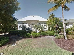 9087 Mockingbird Dr, Sanibel, FL 33957