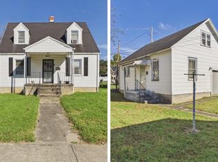 613 Washington Ave, Paintsville, KY 41240