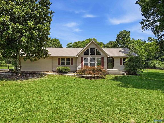 4th image of 457 Kelley Ln