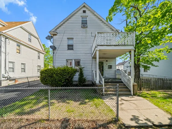 77 Parkside St, Springfield, MA 01104