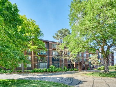 334 Cherokee Ave APT 405, Saint Paul, MN, 55107