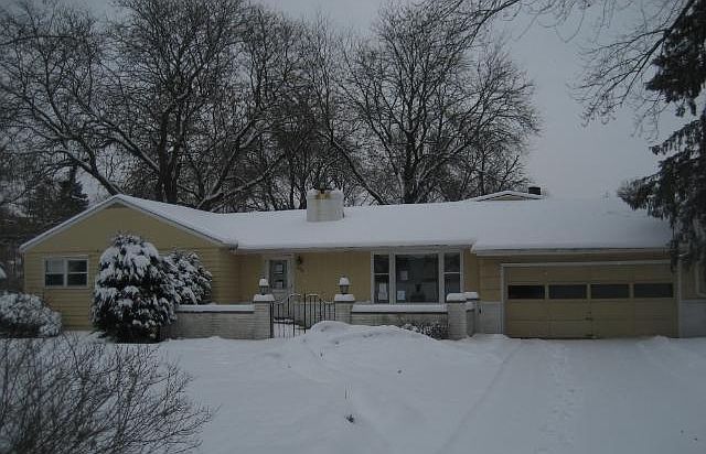 1st image of 668 Mulberry Ln