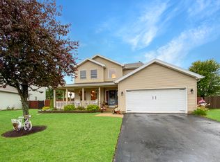 270 Verbena Ln, Woodstock, IL 60098