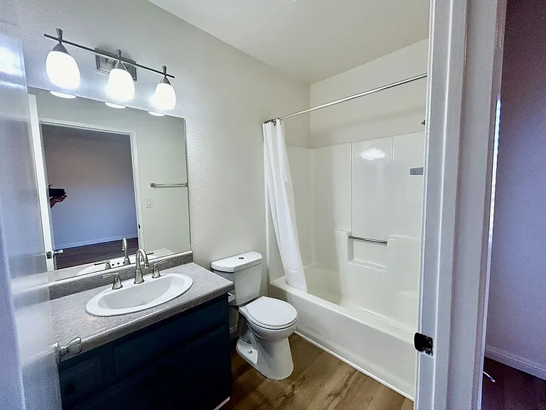 1340 W 255th St #1 — Photo 10