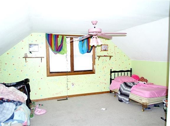 5th image of 313 Cedar Oak Dr
