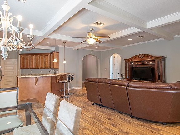 4th image of 14092 Anandale Cir