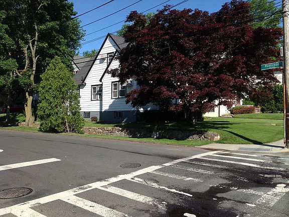 2nd image of 200 Cleveland Ave