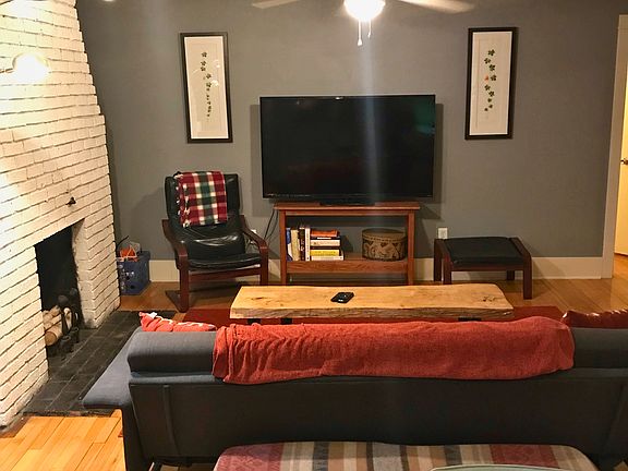3rd image of 2262 Como Ave #12