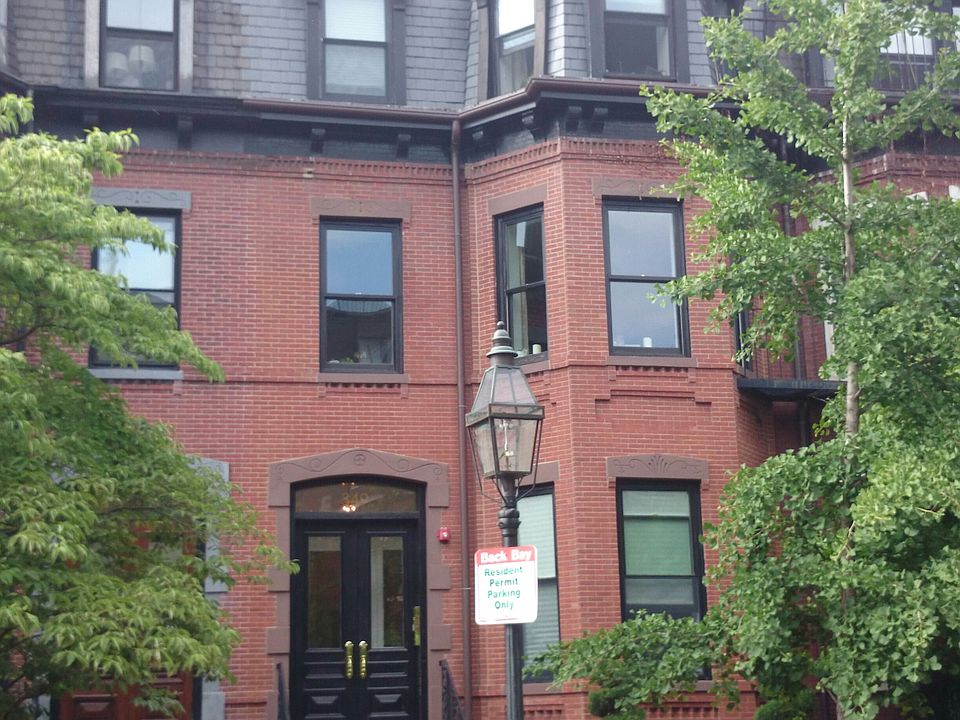 2nd image of 349 Marlborough St APT 3