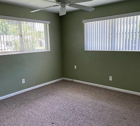 4th image of 2910 Arch Dr