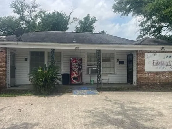 3702 Louisiana Ave, Lake Charles, LA 70607