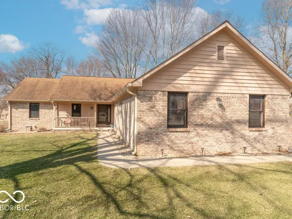 12064 N Glena Pl, Mooresville, IN 46158