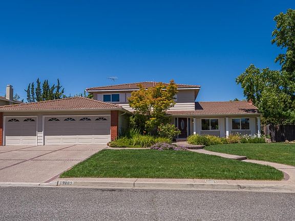 3rd image of 12662 Orella Ct