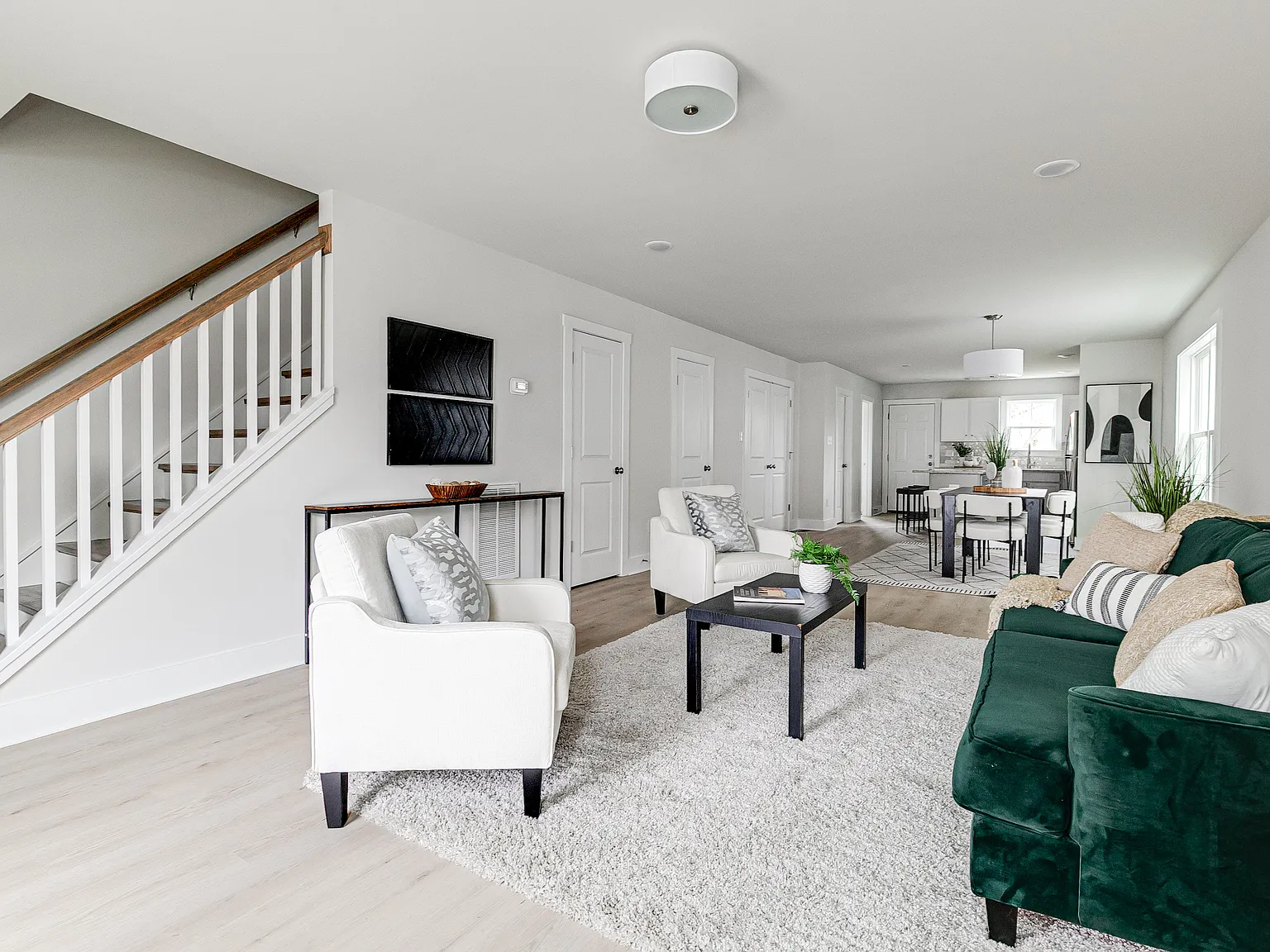 3 bed, 2.5 bath, 1643 sqft, $2,214 — Photo 1