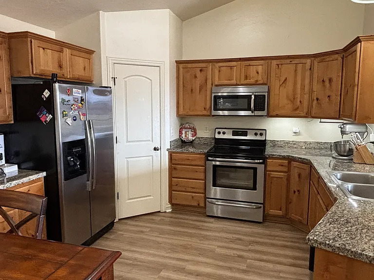 380 S 2150 W #302 — Photo 2
