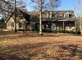 6911 N 641st, Camden, TN 38320