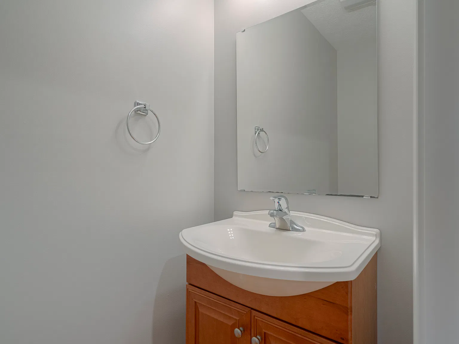 3 bed, 2.5 bath, 1926 sqft, $1,450 — Photo 4
