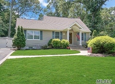 1st image of 411 Sunset Ln