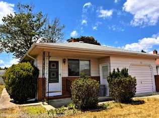 25 Castle Harbor Dr, Toms River, NJ 08757