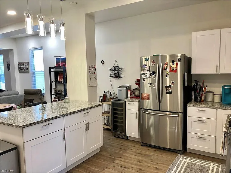 2214 W 32nd St #1 — Photo 31