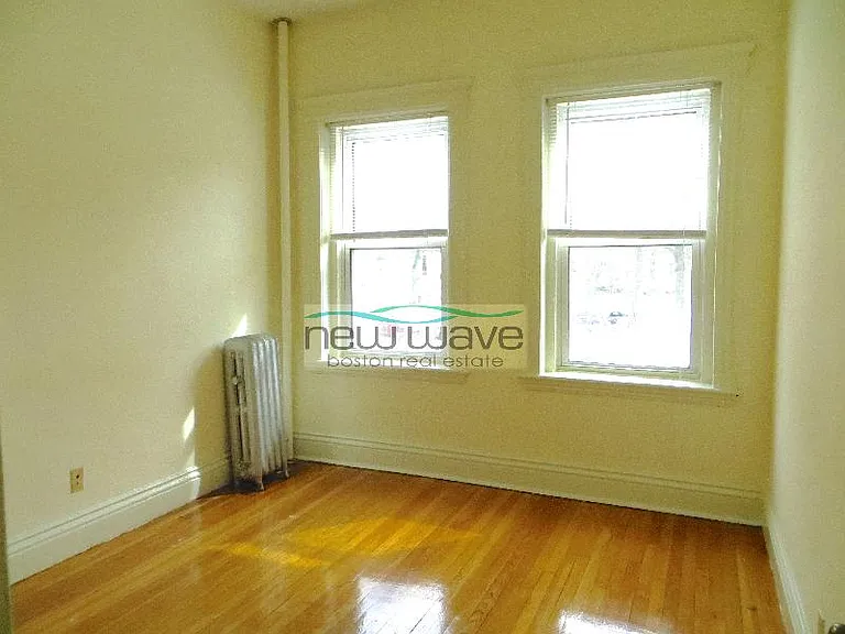 102 Queensberry St #5 — Photo 7