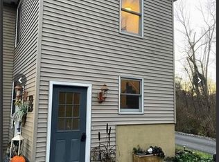 2 Whisper Ln, Newburgh, NY 12550