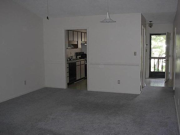 4th image of 3011 Cape Henry Ct