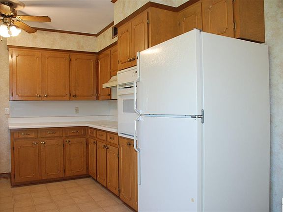 4th image of 903 Fairlane Dr