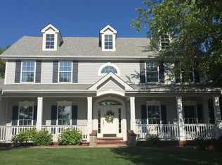 322 Merlin Dr, Weldon Spring, MO 63304