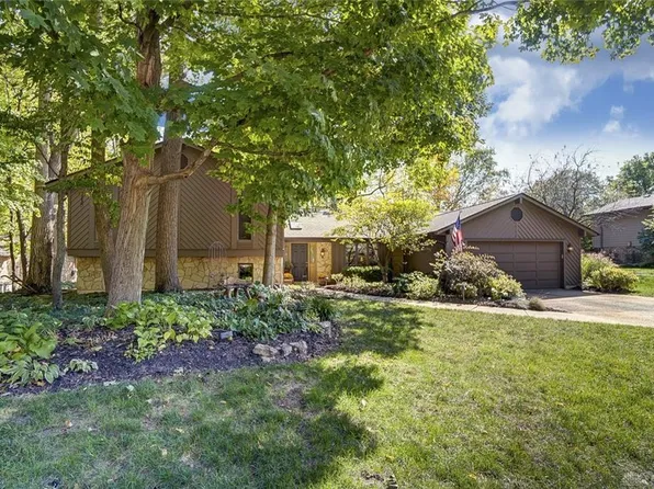 9370 Woodledge Point, Dayton, OH 45458