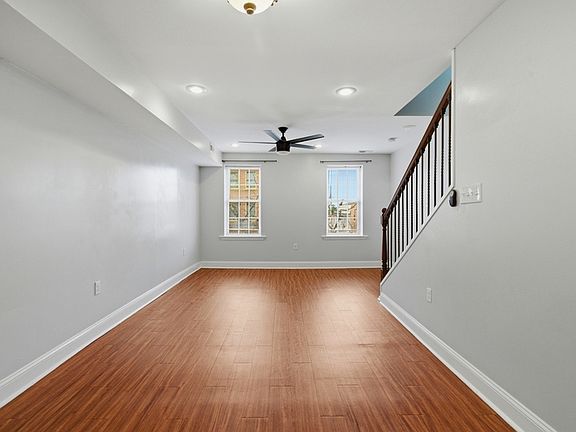 2nd image of 1008 W Cross St APT B