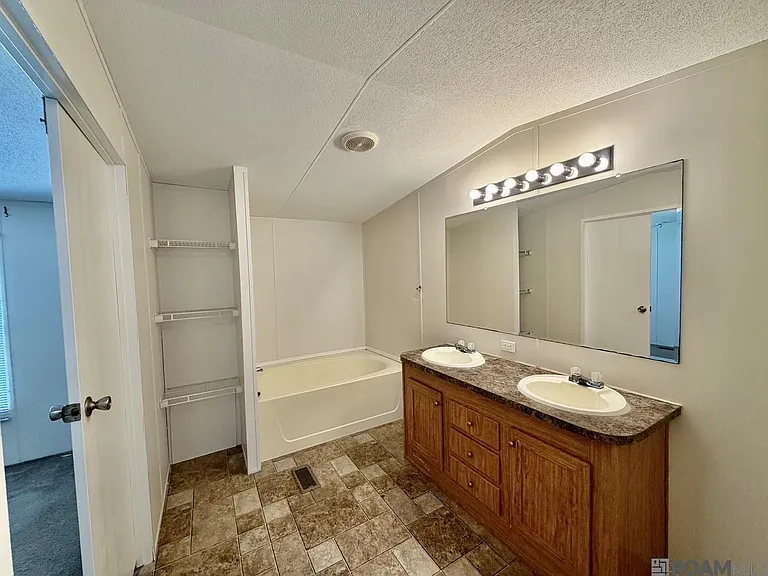 44126 Loop Rd — Photo 9