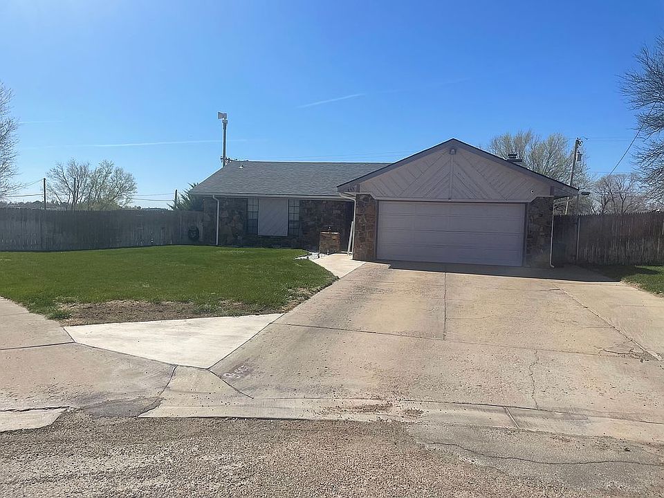 1st image of 665 NE 19th St