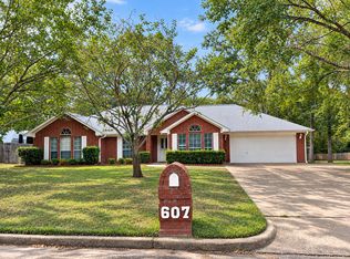607 August Ln, Lufkin, TX 75904