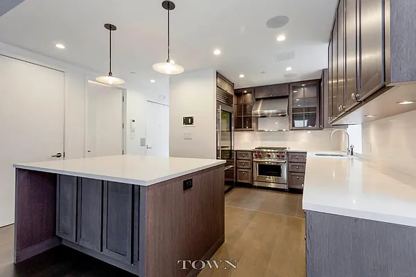 Rented by Town Residential | media 8