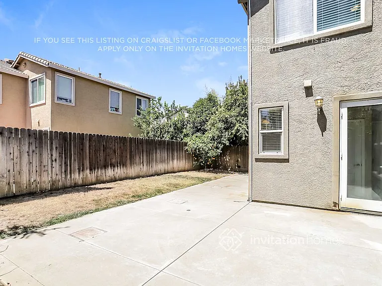 3584 Rainsong Cir — Photo 17