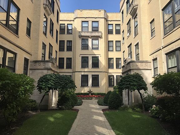 2nd image of 3606 N Pine Grove Ave APT 1K