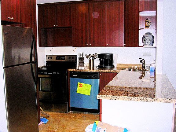 4th image of 1455 N Treasure Dr APT 8F