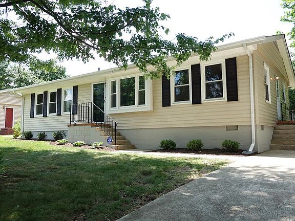 3rd image of 6100 Oakano Dr