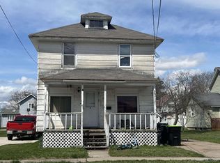 310 E Margaret St, Iron Mountain, MI 49801