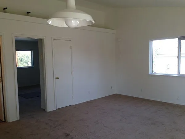 2310 SW 23rd St — Photo 6