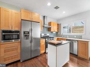 718 S Randolph St, Philadelphia, PA 19147