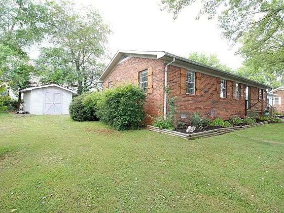 2nd image of 268 Lees Cir