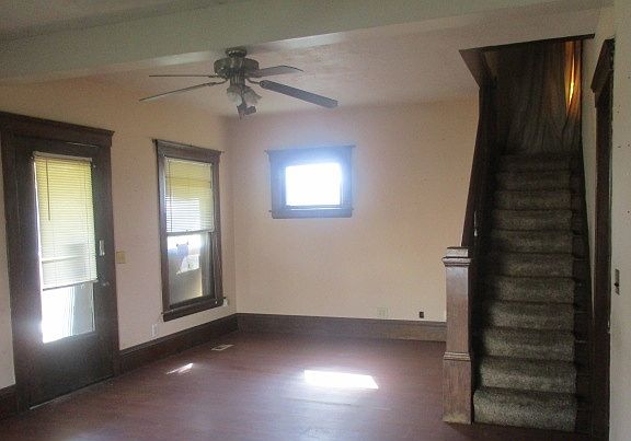 4th image of 437 Louisiana Ave