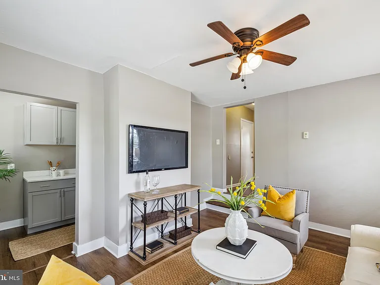 1841 Hillside Rd #2N — Photo 5