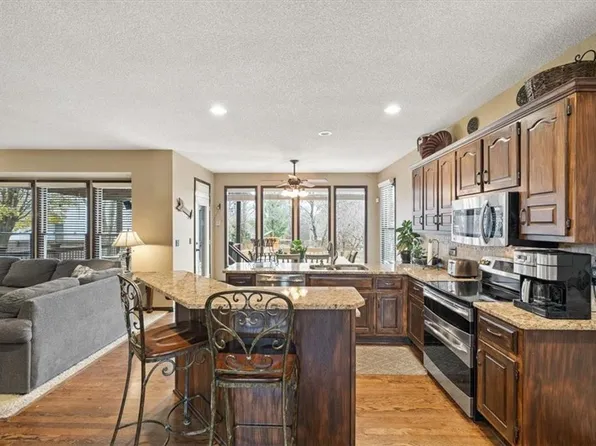 13725 W 121st Ter, Olathe, KS 66062